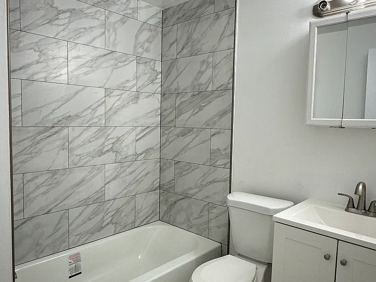 1303 Cove Ave #104 — Photo 7