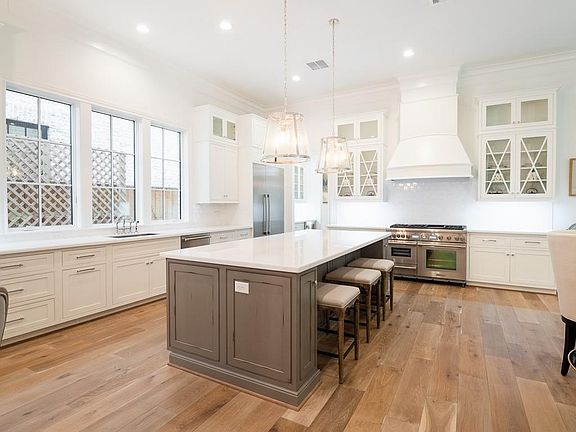 3rd image of 6903 Avenue B