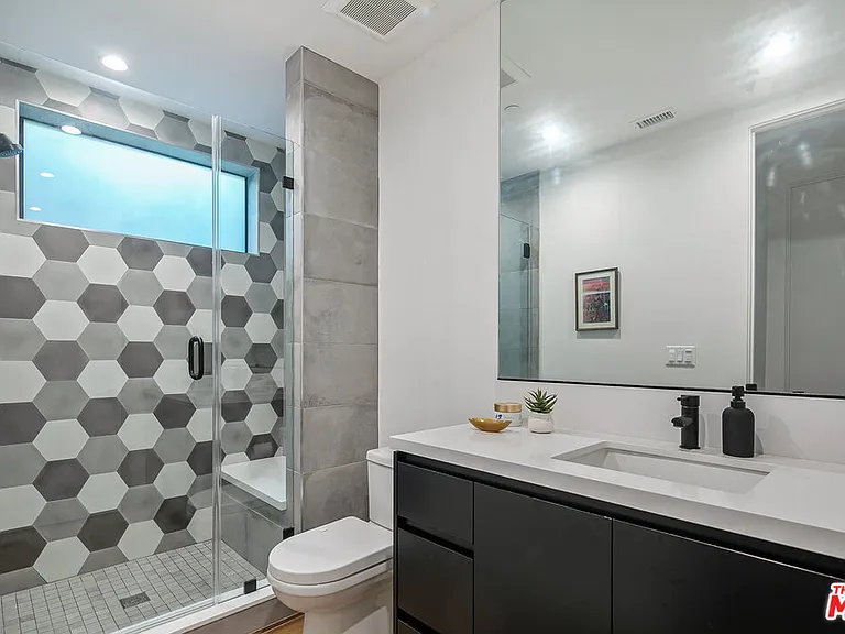 1037 Palms Blvd — Photo 26