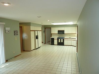 5th image of 10300 S Cook Ave