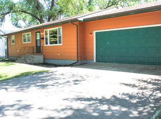 105 2nd St, Christine, ND 58015