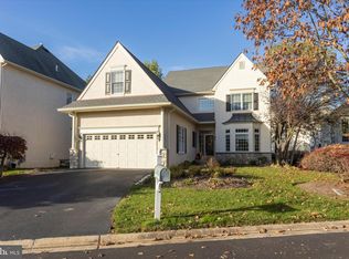 19 Ridgeview Rd, Newtown Square, PA 19073