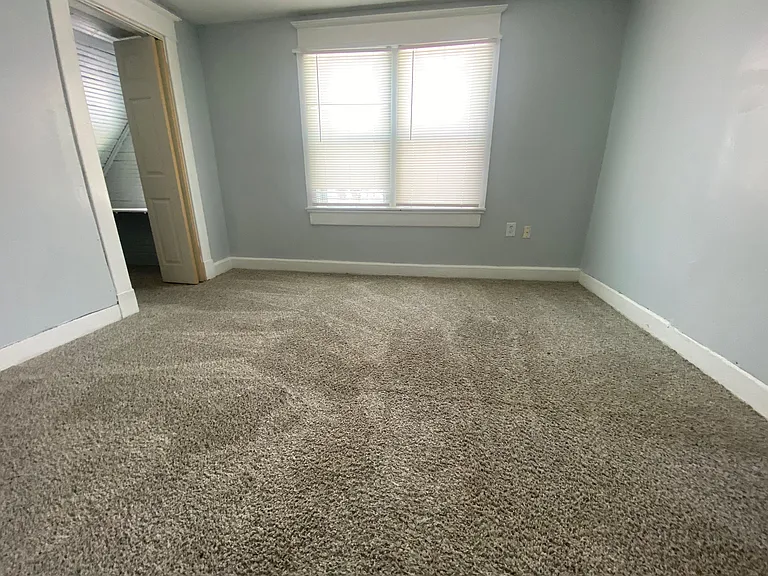 2316 Coyner Ave — Photo 10