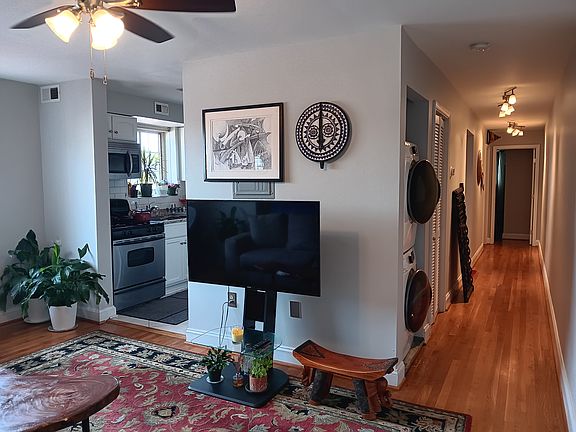 3rd image of 718 Park Rd NW APT 8