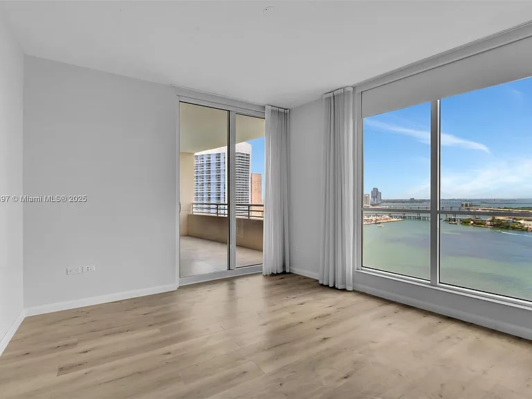 848 Brickell Key Dr #2602 — Photo 19
