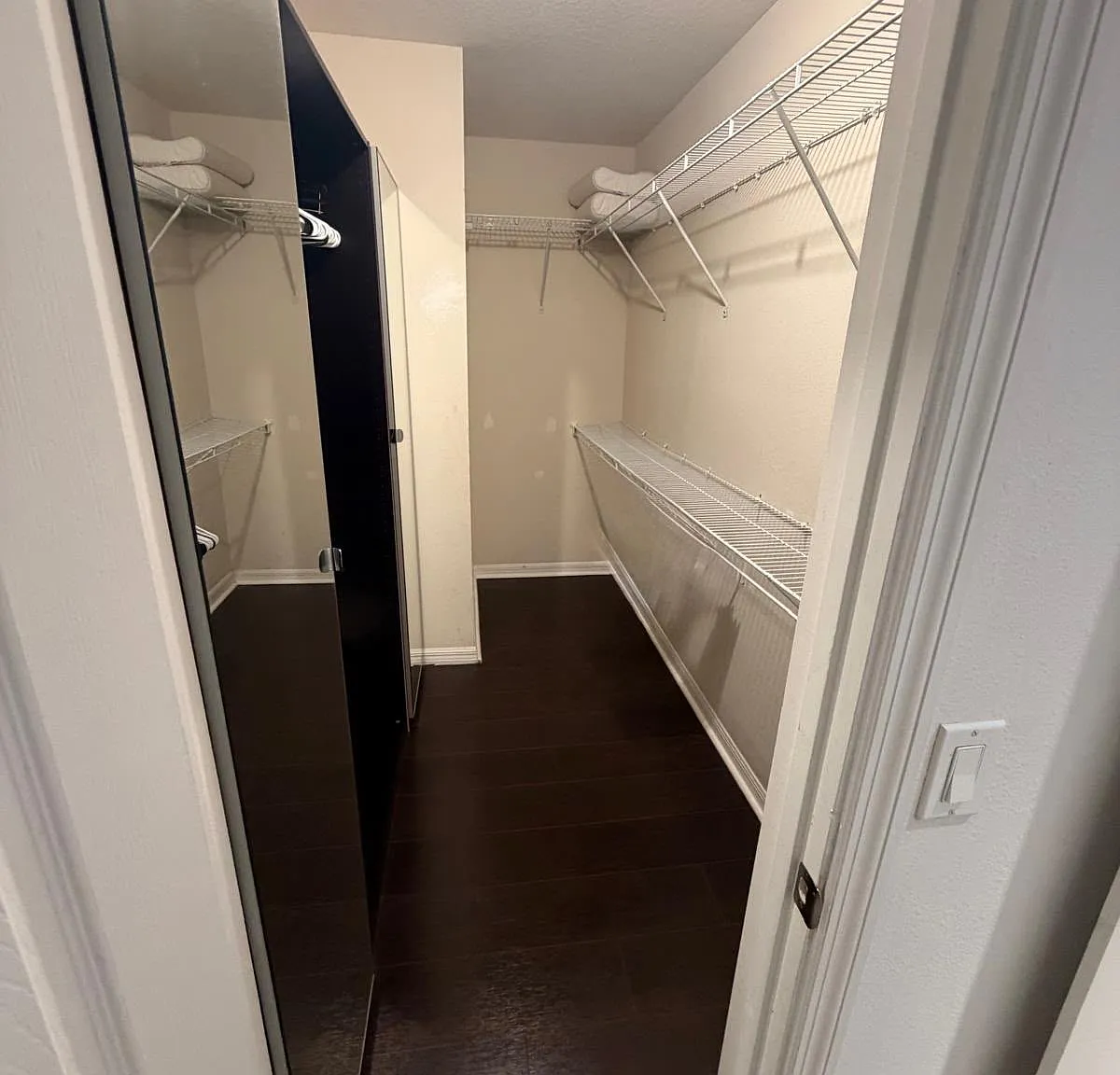 3 bed, 2.5 bath, 1750 sqft, $2,400 — Photo 3