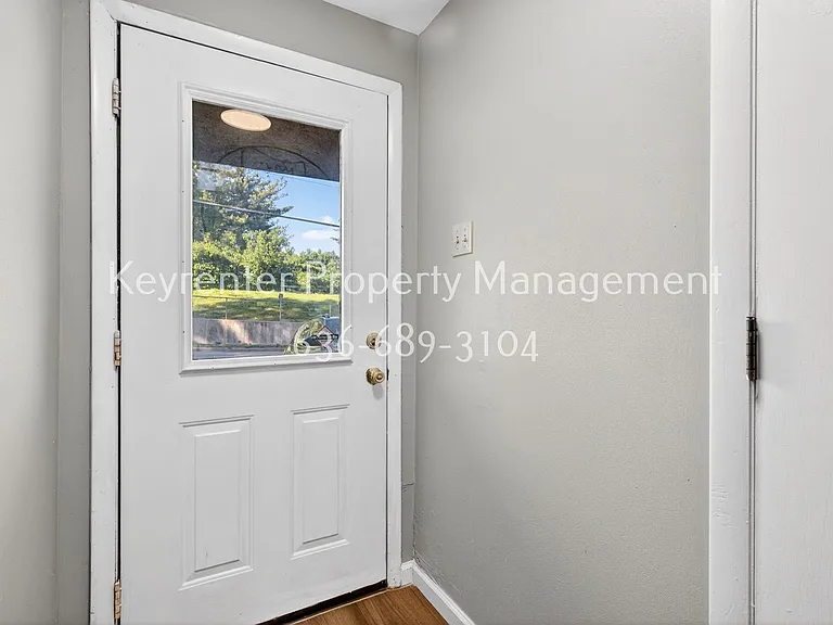 3313 Droste Rd — Photo 24