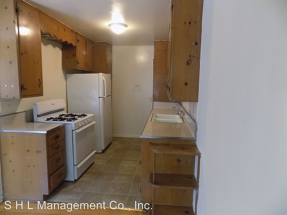 1st image of 1037 2nd St APT 03