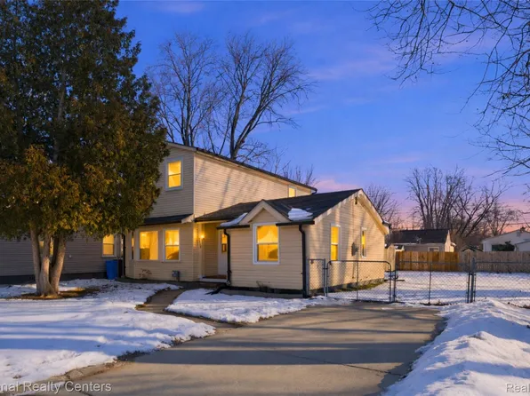 27840 Hampden St, Madison Heights, MI 48071