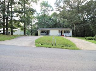 556 Frashier Rd, Carrollton, GA 30116