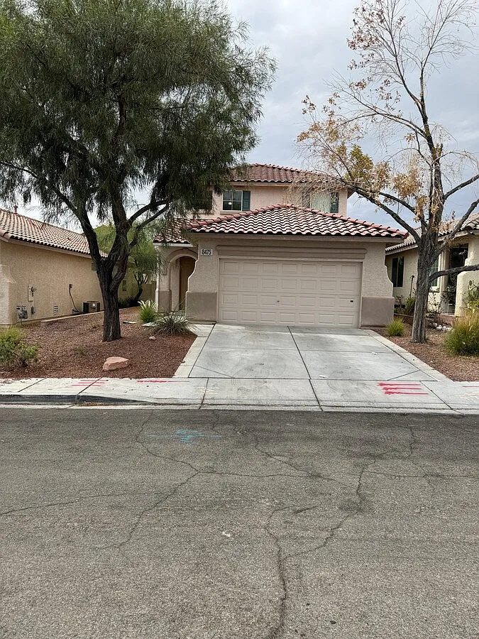 3 bed, 2.5 bath, 1710 sqft, $2,008 — Photo 2