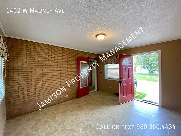 1402 W Mauney Ave — Photo 12