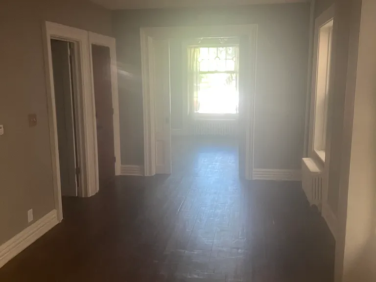 520 Madison Ave #1B — Photo 2