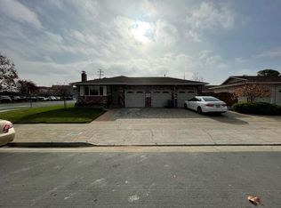 10060 Craft Dr #2, Cupertino, CA 95014
