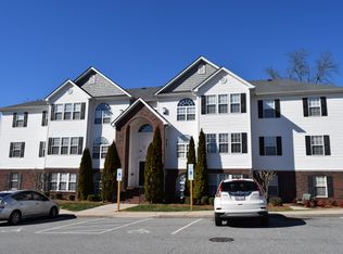 4325-3C Cedarcroft Ct, Greensboro, NC 27409
