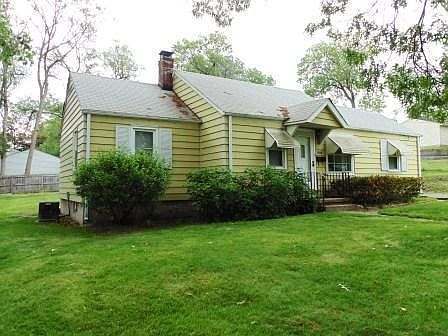 1st image of 2565 Newton St