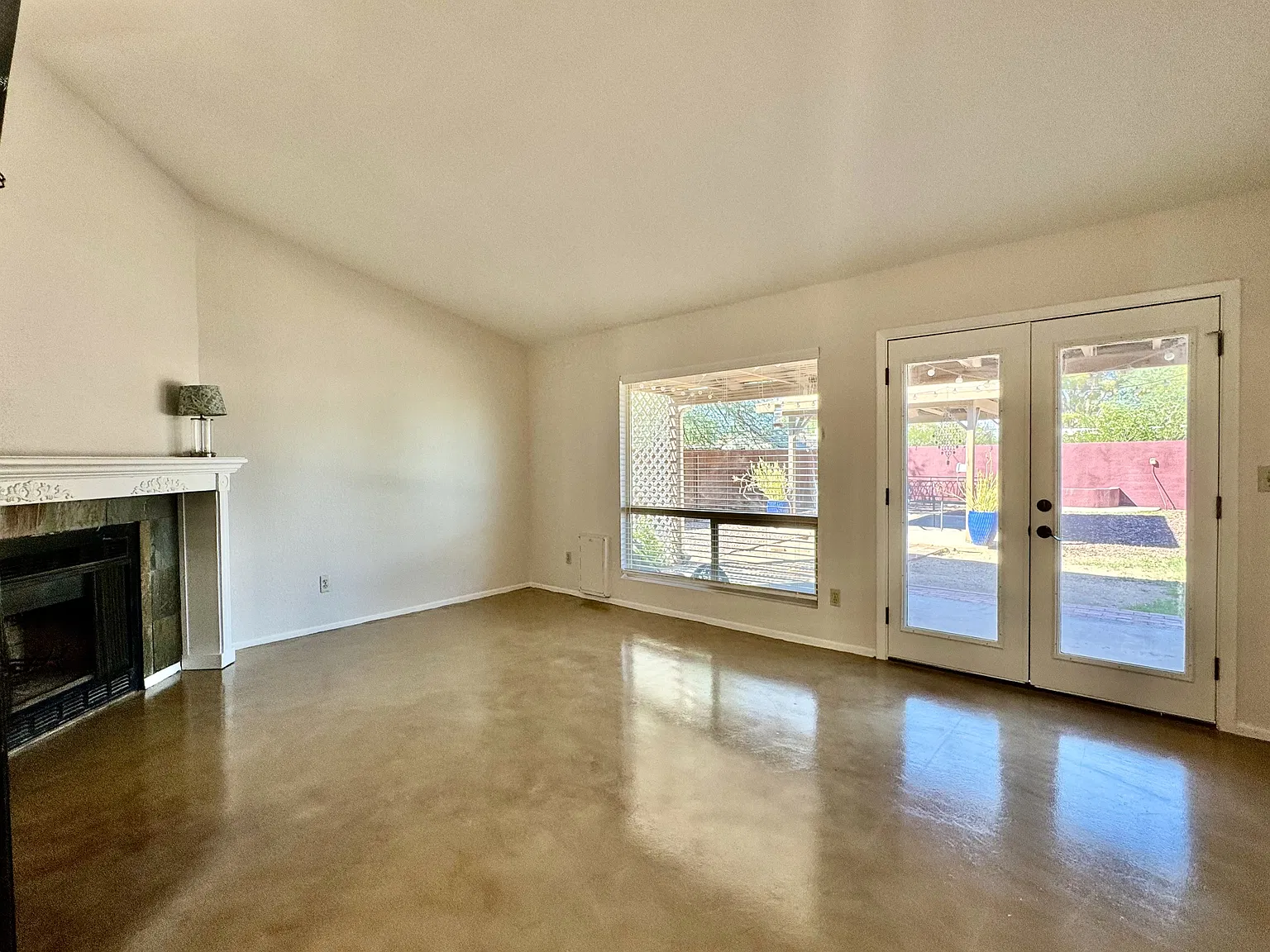 3 bed, 1522 sqft, $2,100 — Photo 3