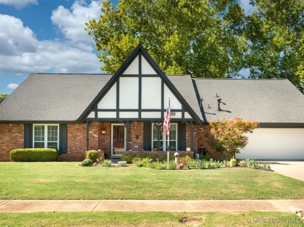1018 N Forest Pl, Jenks, OK 74037