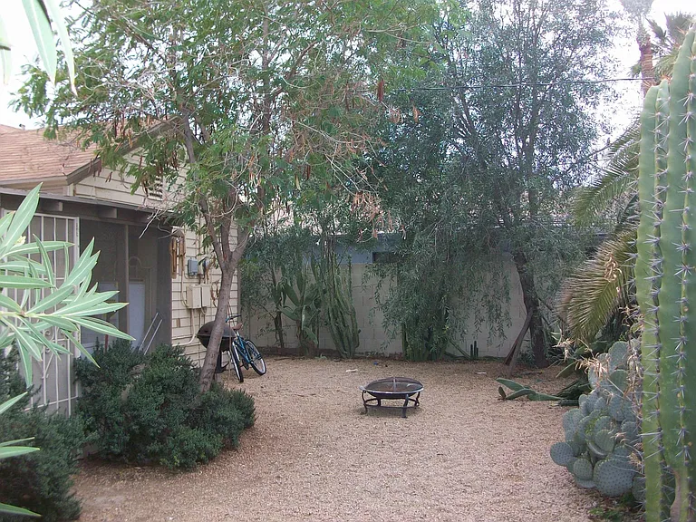 1110 W Roosevelt St — Photo 10