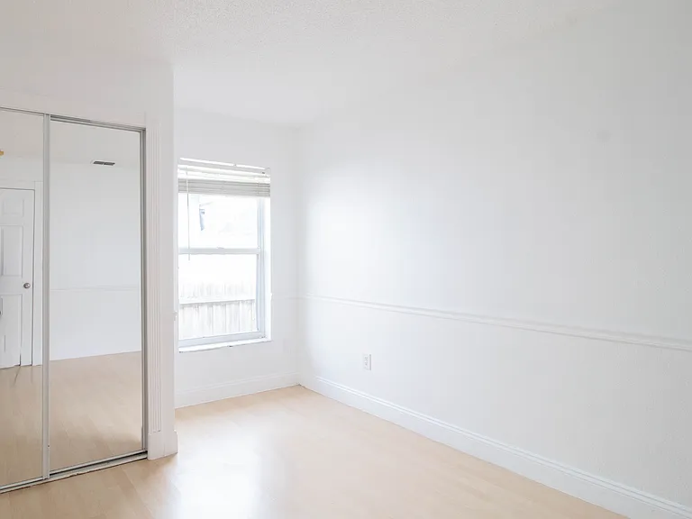 2782 Picadilly Cir — Photo 13