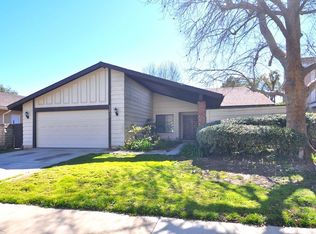 22036 Gledhill St, Chatsworth, CA 91311