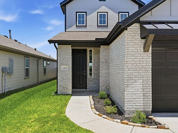 3rd image of 12862 Hannah Springs Ln