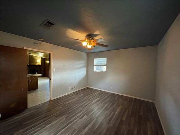 2nd image of 622 Drawhorn Dr