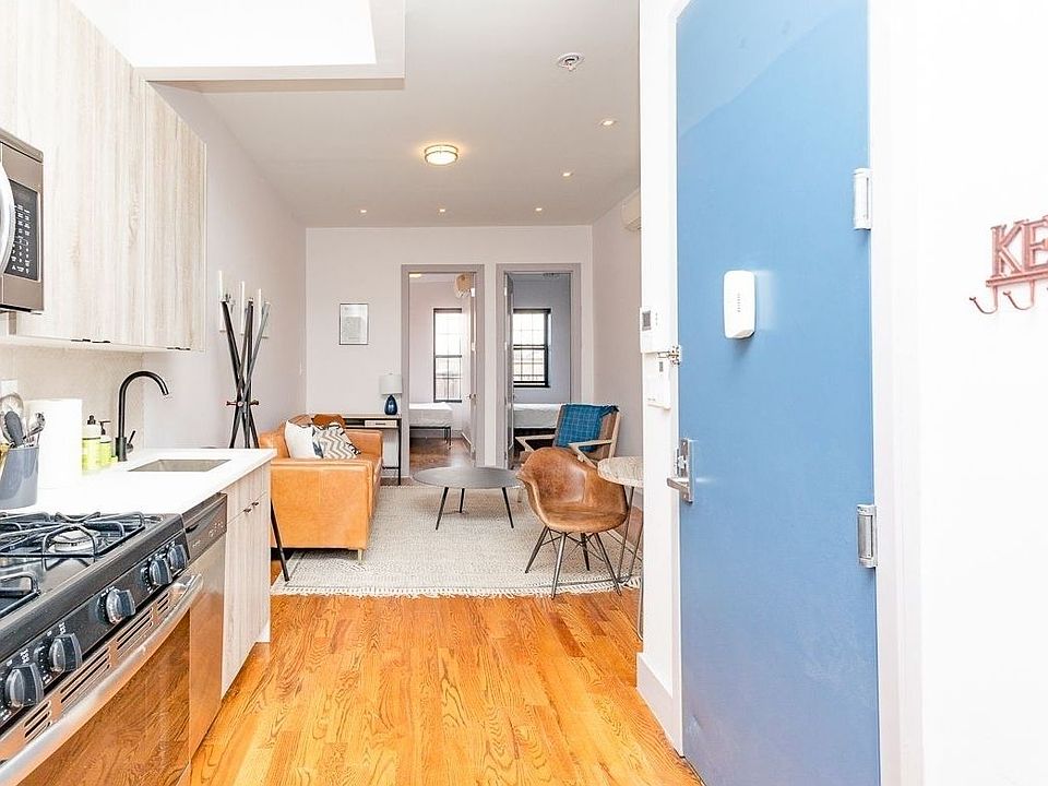 1st image of 272 Chauncey St #2L