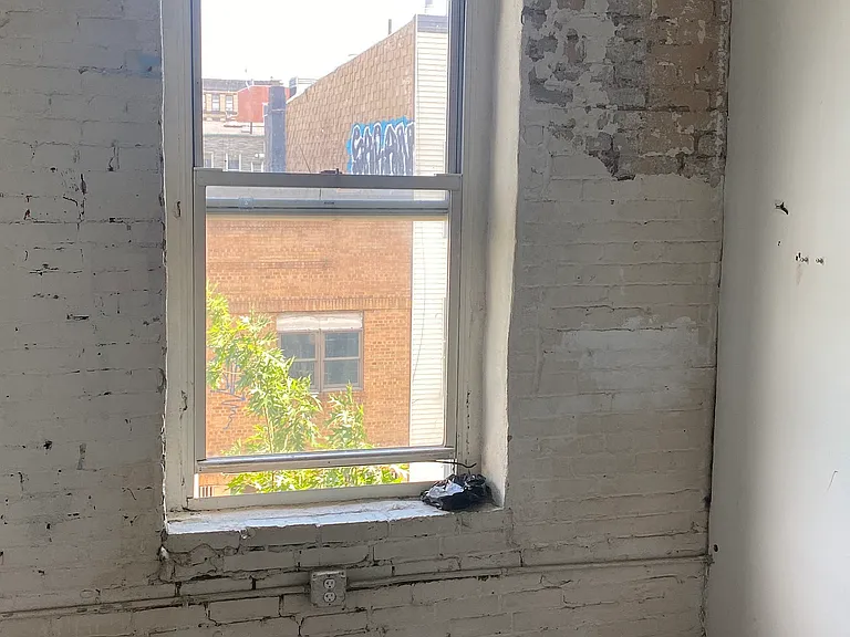 175 Stockholm St #305 — Photo 9