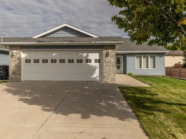 748 W Interstate Ave, Bismarck, ND 58503