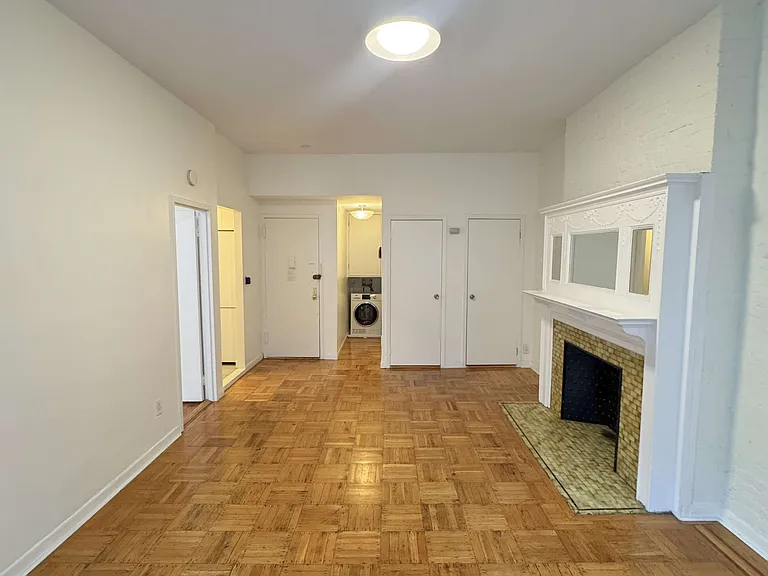 327 W 89th St #3R — Photo 3