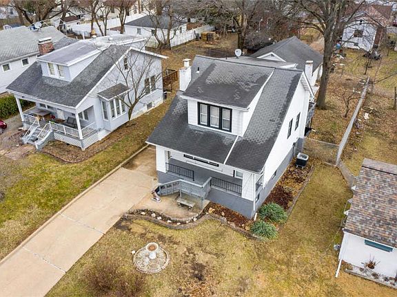 3rd image of 9956 Luna Ave