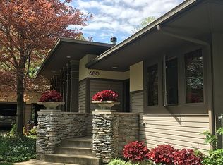 680 Davis Cir, Crown Point, IN 46307