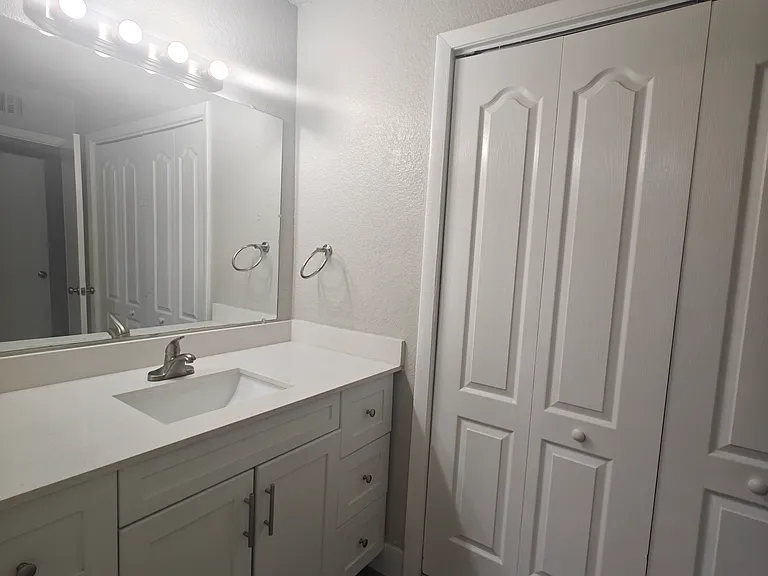 4405 S Semoran Blvd #7 — Photo 21