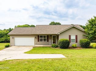 253 Oakland Rd, Sweetwater, TN 37874