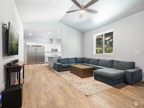 4th image of 6216 84th Street E