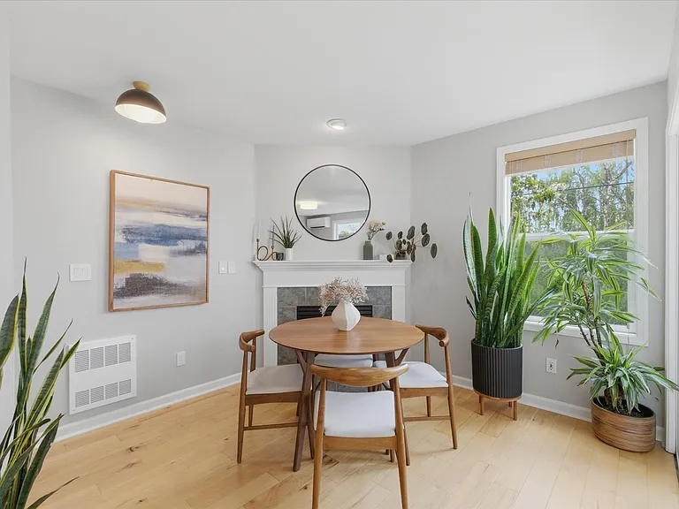 4033A Whitman Ave N — Photo 15