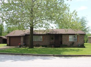 203 Standley Ave, Berryville, AR 72616