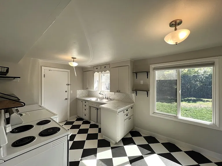 4815 W Alpine St — Photo 10