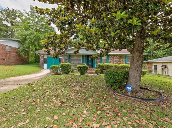 2211 Rocky Branch Rd, Dothan, AL 36303
