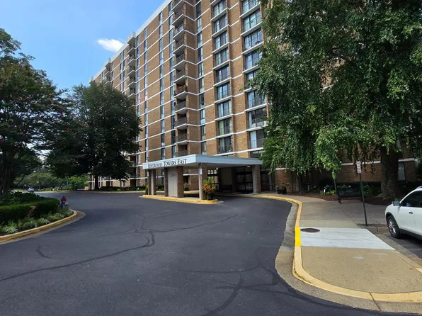 2311 Pimmit Dr APT 807, Falls Church, VA 22043
