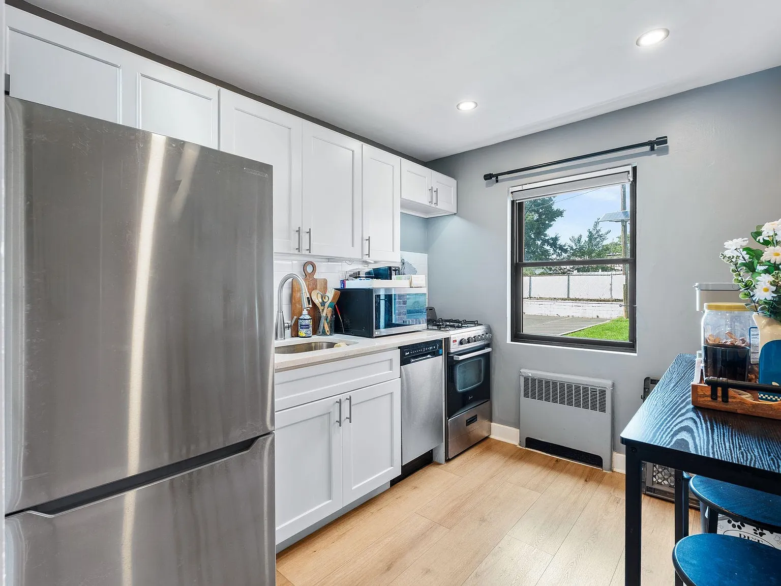 1 bed, 1.0 bath, 450 sqft, $2,000 — Photo 4