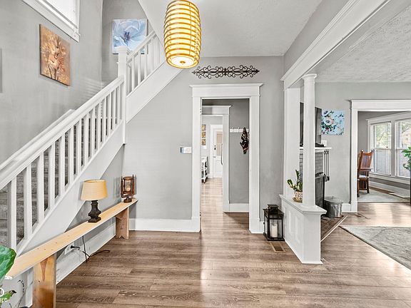 4th image of 4023 Graceland Ave