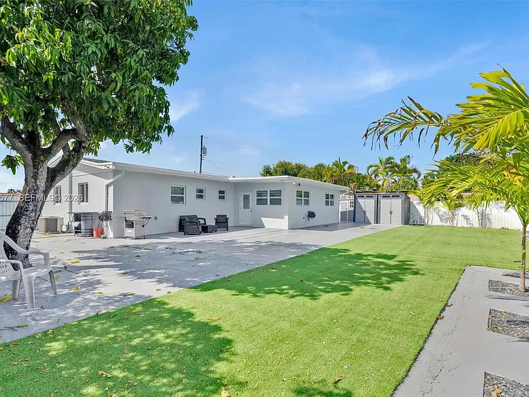 5521 SW 104th Ave — Photo 24