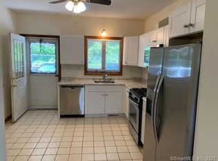 11 Clover St, Ansonia, CT 06401