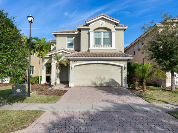 1086 NW Leonardo Circle, Port St Lucie, FL 34986