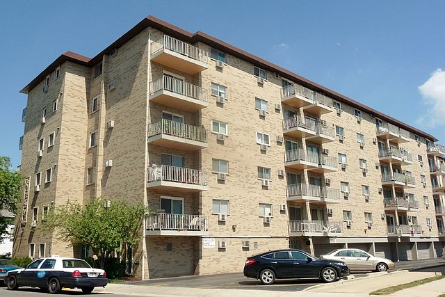 1st image of 300 Circle Ave APT 6C