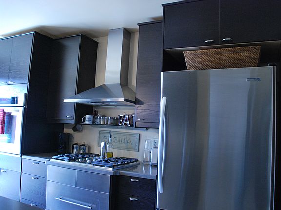 2nd image of 29W371 Emerald Green Dr Unit H