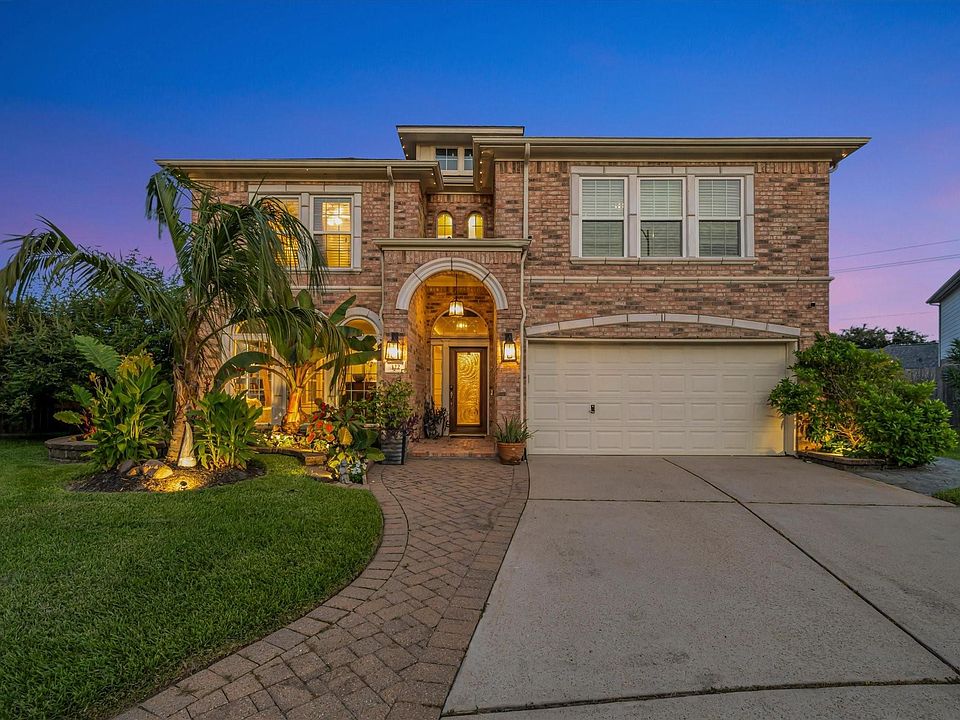 1st image of 322 Marina Oaks Ct
