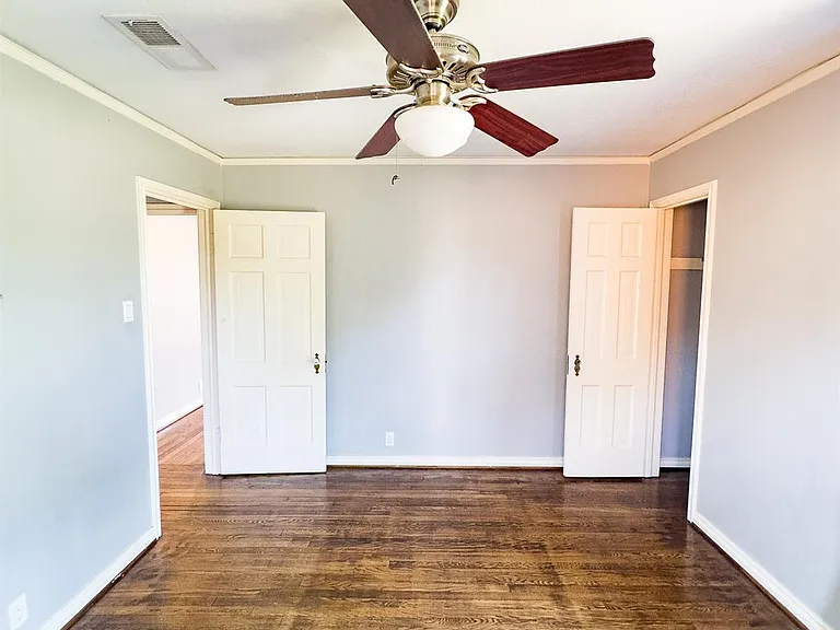 2222 Carnes St — Photo 38